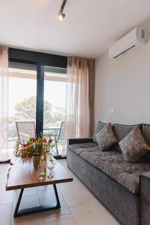 Ariti Luxury Apartment, Нікіана Екстер'єр фото
